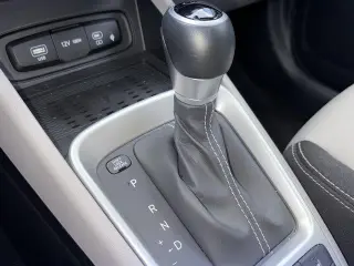 Hyundai VENUE 2026 SEL 4dr Crossover