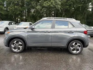 Hyundai VENUE 2026 SEL 4dr Crossover