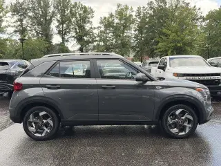 Hyundai VENUE 2026 SEL 4dr Crossover