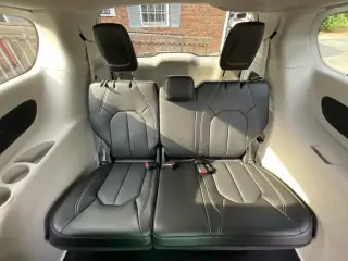 Chrysler Pacifica 2023 Touring L 4dr Mini-Van