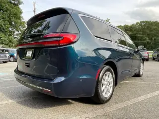 Chrysler Pacifica 2023 Touring L 4dr Mini-Van