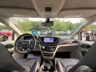 Chrysler Pacifica 2023 Touring L 4dr Mini-Van