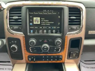 Ram 2500 2013 4x4 Laramie Longhorn 4dr Crew Cab 6.3 ft. SB Pickup