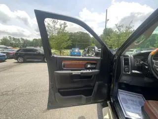 Ram 2500 2013 4x4 Laramie Longhorn 4dr Crew Cab 6.3 ft. SB Pickup