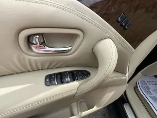INFINITI QX80 2016 AWD 4dr SUV