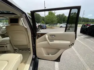 INFINITI QX80 2016 AWD 4dr SUV