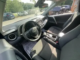 Toyota RAV4 2017 LE 4dr SUV