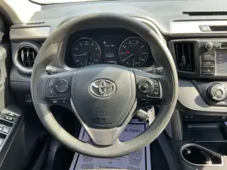 Toyota RAV4 2017 LE 4dr SUV