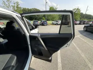 Toyota RAV4 2017 LE 4dr SUV