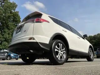 Toyota RAV4 2017 LE 4dr SUV