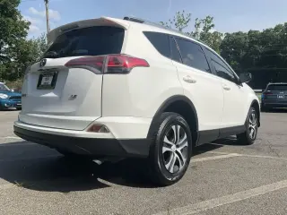 Toyota RAV4 2017 LE 4dr SUV