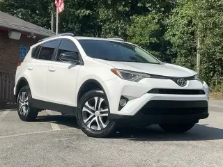 Toyota RAV4 2017 LE 4dr SUV