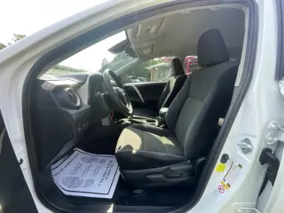 Toyota RAV4 2017 LE 4dr SUV
