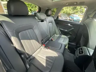 Audi Q5 2019 AWD quattro Premium 45 TFSI 4dr SUV