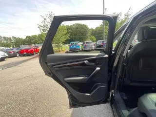 Audi Q5 2019 AWD quattro Premium 45 TFSI 4dr SUV