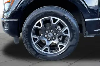 Ford F-150 2024 4x2 STX 4dr SuperCrew 5.5 ft. SB
