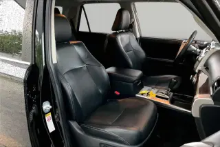 Toyota 4Runner 2019 4x2 SR5 4dr SUV