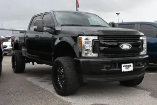 Ford F-250 Super Duty 2019 4x4 King Ranch 4dr Crew Cab 8 ft. LB Pickup