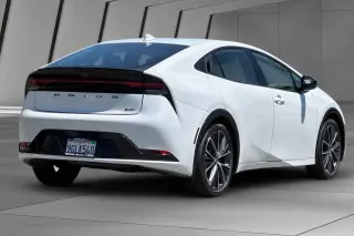 Toyota Prius 2023 XLE 4dr Hatchback