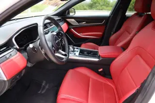 Jaguar XF 2024 AWD P300 R-Dynamic SE 4dr Sedan