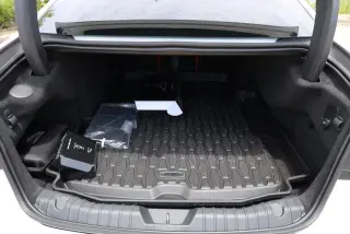 Jaguar XF 2024 AWD P300 R-Dynamic SE 4dr Sedan