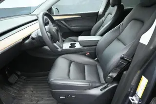 Tesla Model Y 2023 AWD 4dr Crossover