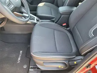 Hyundai VENUE 2025 Limited 4dr Crossover