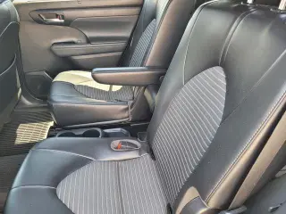 Toyota Highlander 2022 AWD XSE 4dr SUV