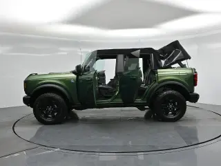Ford Bronco 2024 4x4 Black Diamond 4dr SUV