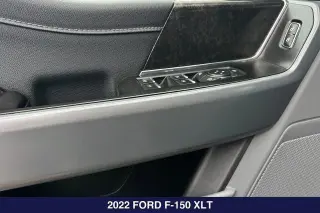 Ford F-150 2022 4x4 XL 4dr SuperCrew 5.5 ft. SB