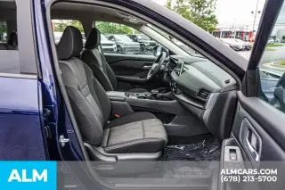 Nissan Rogue 2026 SV 4dr Crossover