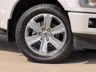 Ford F-150 2019 4x4 Lariat 4dr SuperCrew 5.5 ft. SB