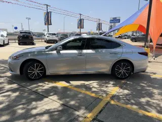 Lexus ES 350 2023 4dr Sedan