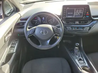 Toyota C-HR 2019 LE 4dr Crossover