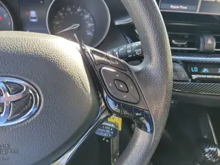Toyota C-HR 2019 LE 4dr Crossover