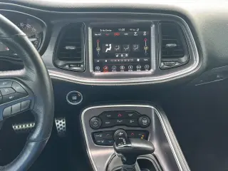 Dodge Challenger 2018 SXT 2dr Coupe