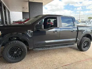 Ford F-150 2022 4x4 Lariat 4dr SuperCrew 5.5 ft. SB