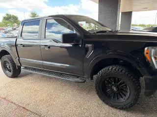 Ford F-150 2022 4x4 Lariat 4dr SuperCrew 5.5 ft. SB