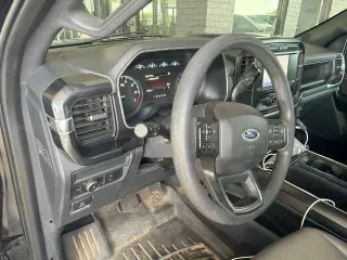Ford F-150 2022 4x4 Lariat 4dr SuperCrew 5.5 ft. SB