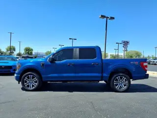 Ford F-150 2023 4x4 Lariat 4dr SuperCrew 5.5 ft. SB