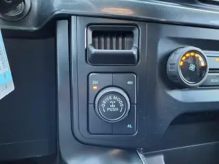 Ford F-150 2023 4x4 Lariat 4dr SuperCrew 5.5 ft. SB