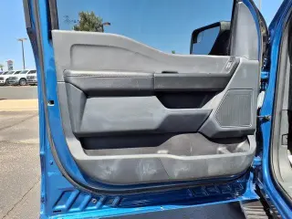 Ford F-150 2023 4x4 Lariat 4dr SuperCrew 5.5 ft. SB