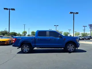 Ford F-150 2023 4x4 Lariat 4dr SuperCrew 5.5 ft. SB
