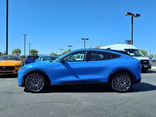 Ford Mustang Mach-E 2024 AWD Premium 4dr SUV