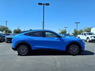 Ford Mustang Mach-E 2024 AWD Premium 4dr SUV