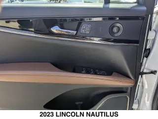 Lincoln Nautilus 2023 Reserve 4dr SUV