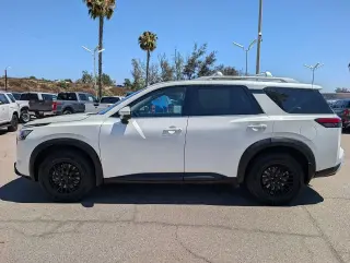 Nissan Pathfinder 2022 AWD SL 4dr SUV