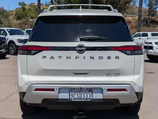 Nissan Pathfinder 2022 AWD SL 4dr SUV
