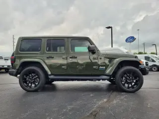 Jeep Wrangler 2023 4x4 Sahara 4xe 4dr SUV