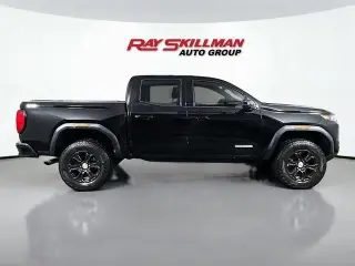 GMC Canyon 2023 4x4 Elevation 4dr Crew Cab 5 ft. SB